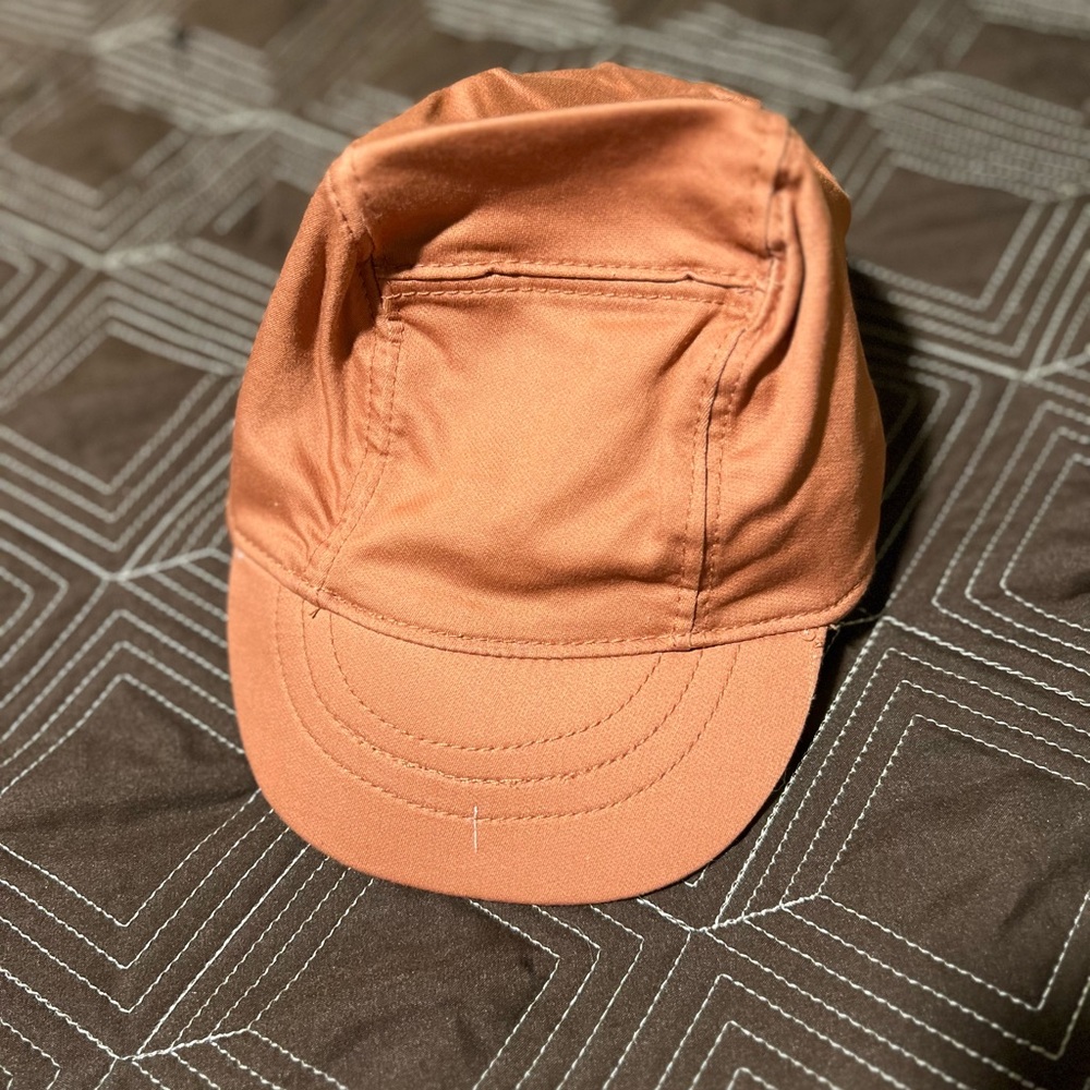 Boys rust  Cap, more like a rust color
